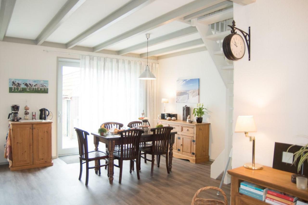 Bed en breakfast Uitrust Lauwerzijl Exterior foto